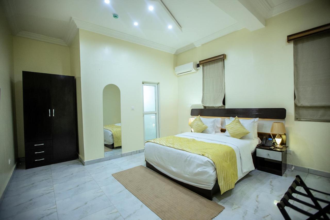 Apartment 79 Hotel & Suite Ikeja Exterior photo