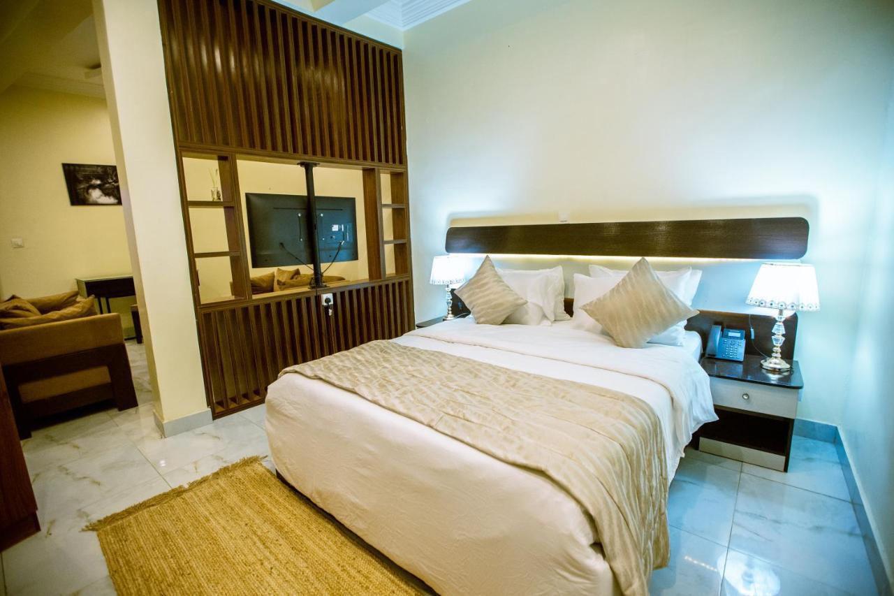 Apartment 79 Hotel & Suite Ikeja Exterior photo